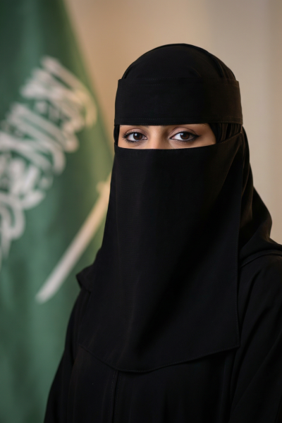 Saudi Woman Portrait (1)